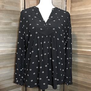 LOFT Black Long Sleeve Top with White Medallion Print, Large Petite